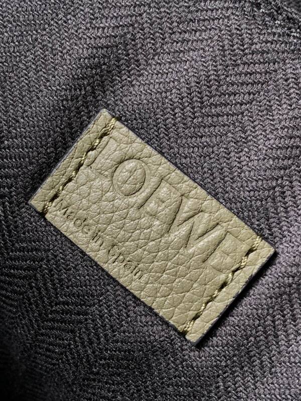 Loewe Green shoulder bag — AAA Quality Replica