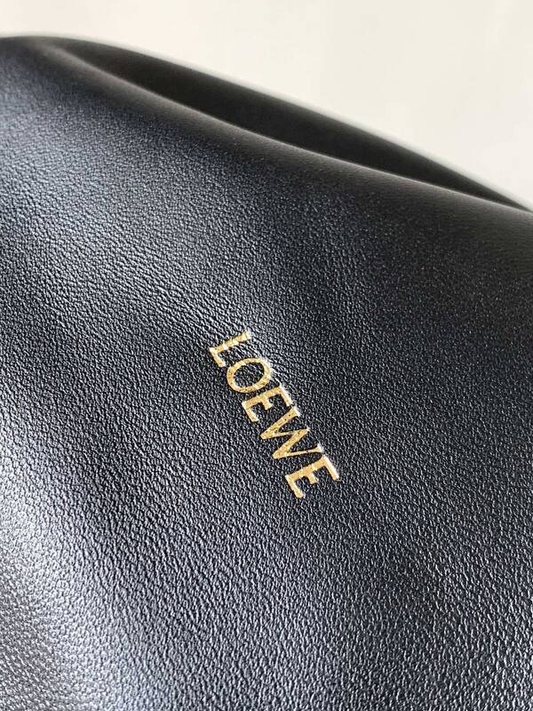 Loewe Black shoulder bag — AAA Quality Replica