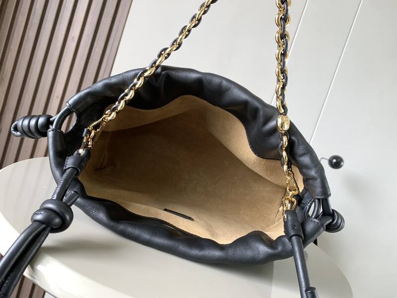 Loewe Black shoulder bag — AAA Quality Replica