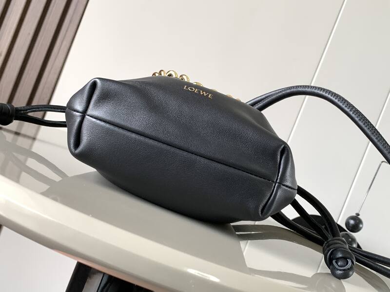 Loewe Black shoulder bag — Top Quality Replica