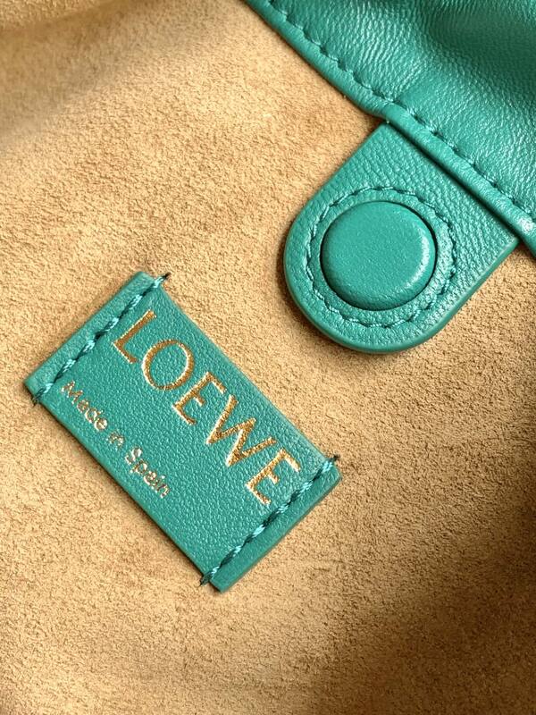 Loewe Green shoulder bag — Premium Replica