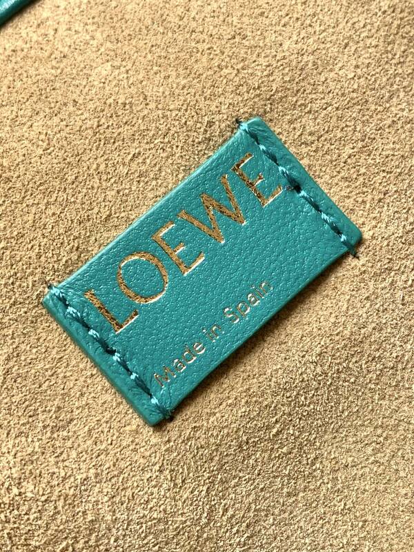 Loewe Lambskin shoulder bag — 1:1 Replica