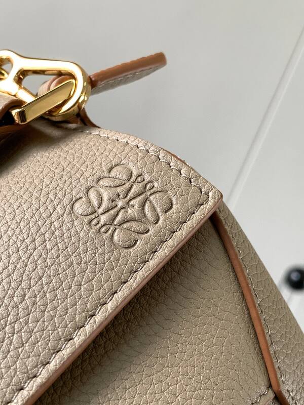 Loewe Beige shoulder bag — 1:1 Replica