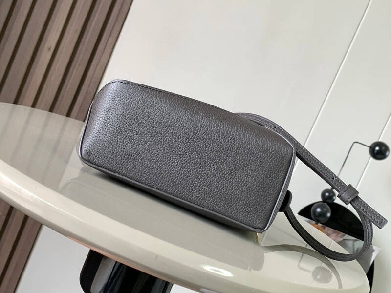 Loewe Gray shoulder bag — Premium Replica