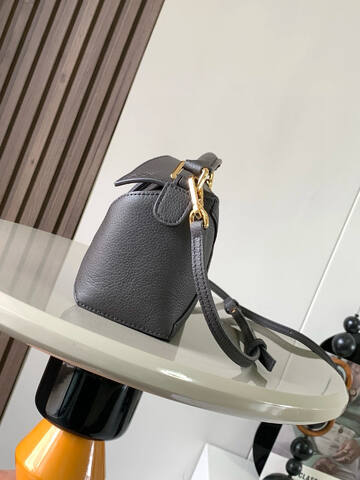 Loewe Gray 18x12cm shoulder bag Premium Replica