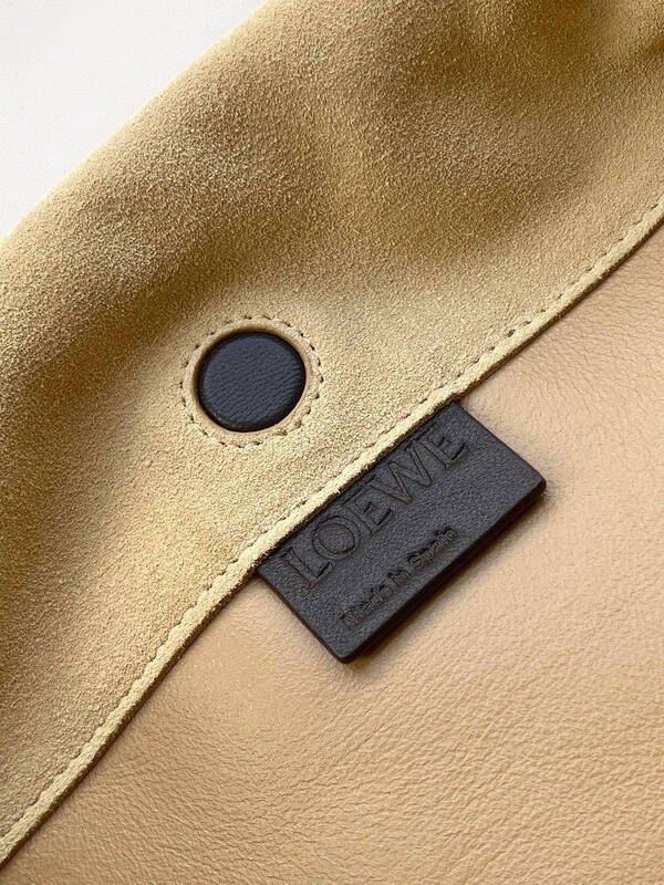 Loewe Black 25x18x10cm shoulder bag — Top Quality Replica