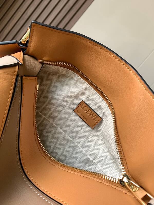 Loewe White 25x18x10cm shoulder bag — AAA Quality Replica