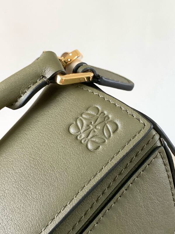 Loewe Beige shoulder bag — 1:1 Replica