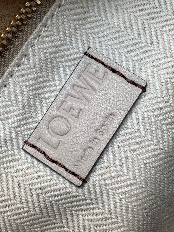 Loewe Brown 25x18x10cm shoulder bag — Top Quality Replica