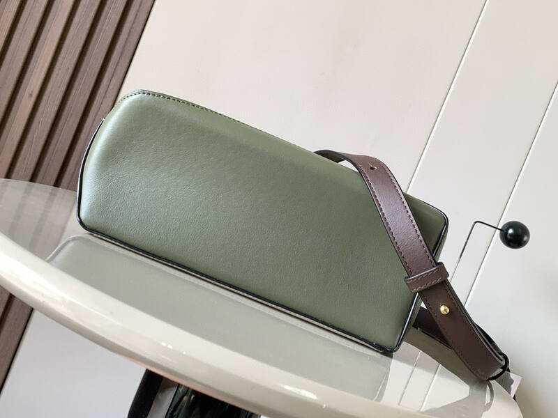 Loewe Brown 25x18x10cm shoulder bag — Top Quality Replica