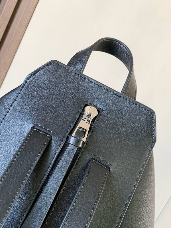 Loewe Black shoulder bag — Premium Replica