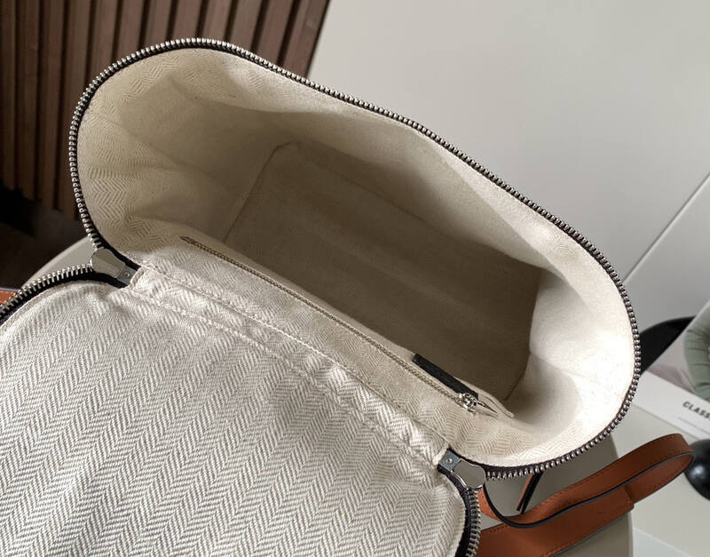 Loewe Black 25x18x10cm shoulder bag — 1:1 Replica