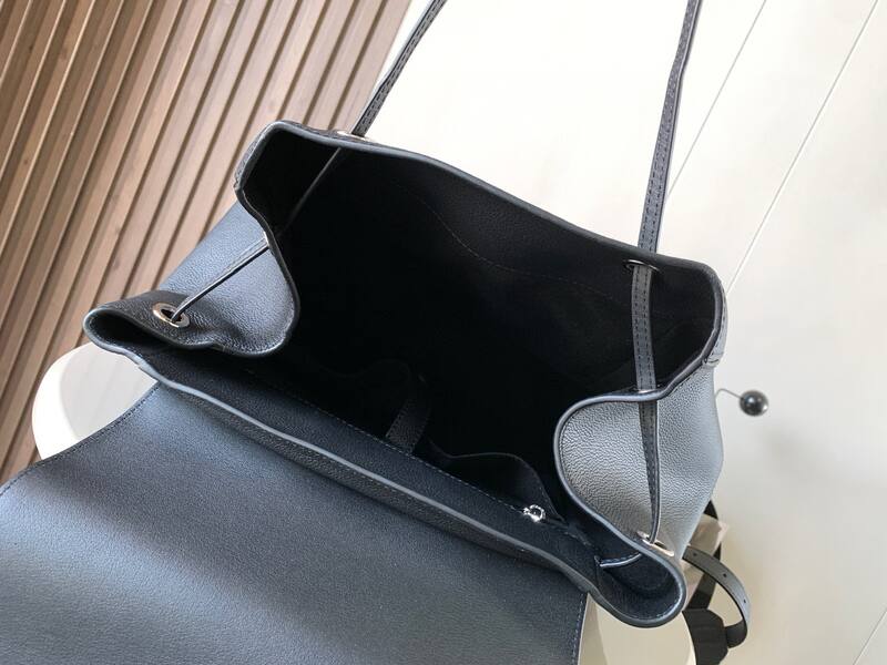 Loewe Black shoulder bag — Premium Replica