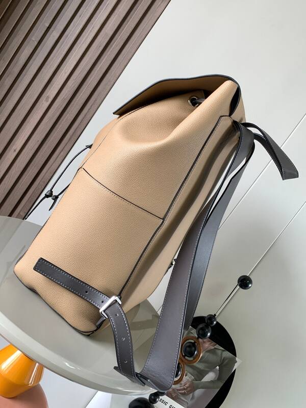 Loewe Black shoulder bag — Top Quality Replica