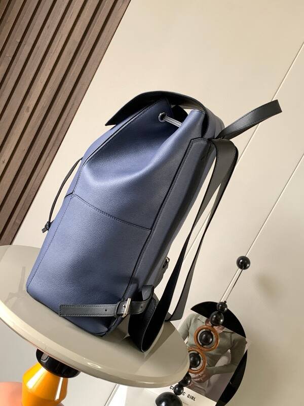 Loewe Black shoulder bag — AAA Quality Replica
