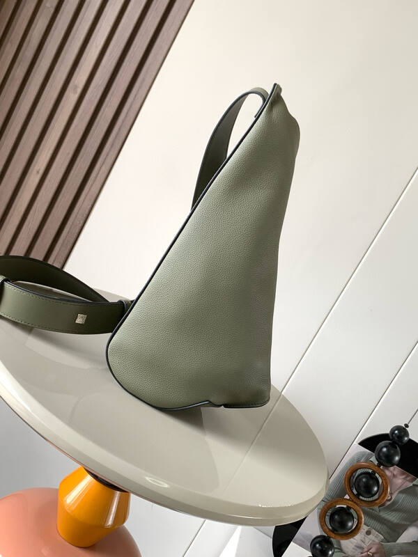 Loewe Green shoulder bag — AAA Quality Replica