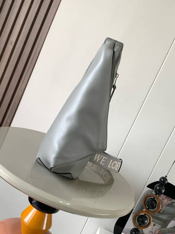 Loewe Grey 25x18x10cm shoulder bag Premium Replica