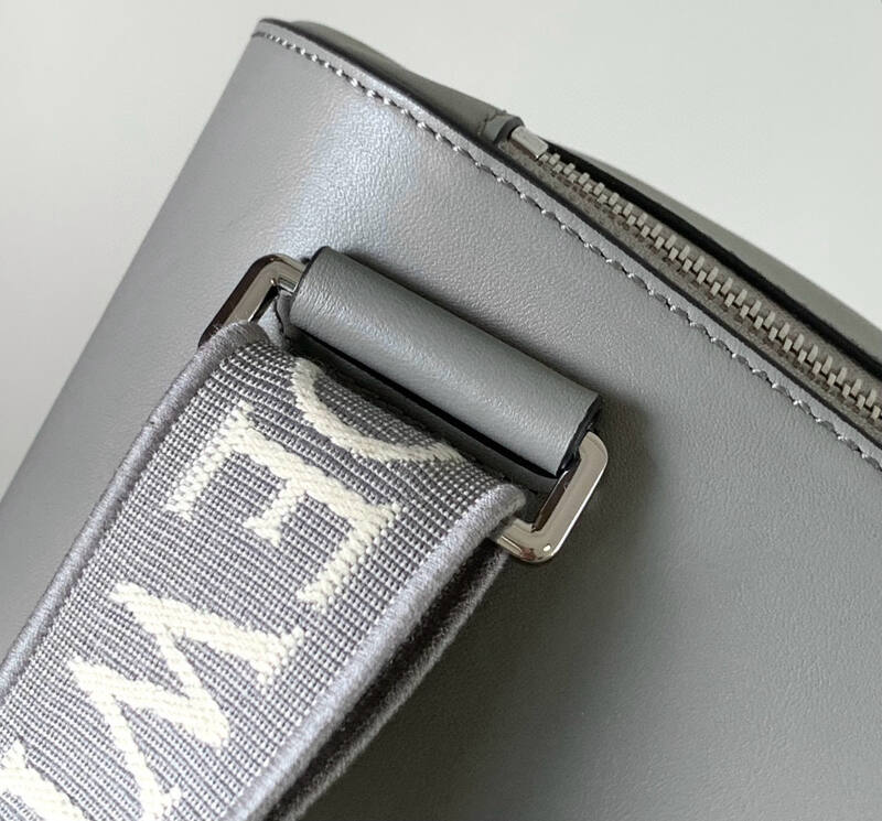 Loewe Grey 25x18x10cm shoulder bag — Premium Replica