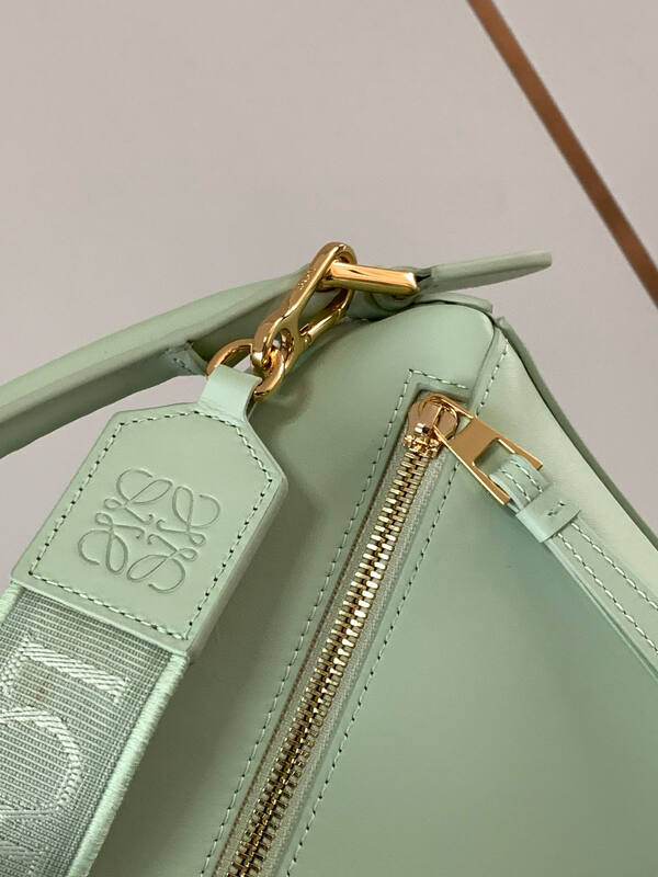 Loewe Green 25x18x10cm shoulder bag — Top Quality Replica