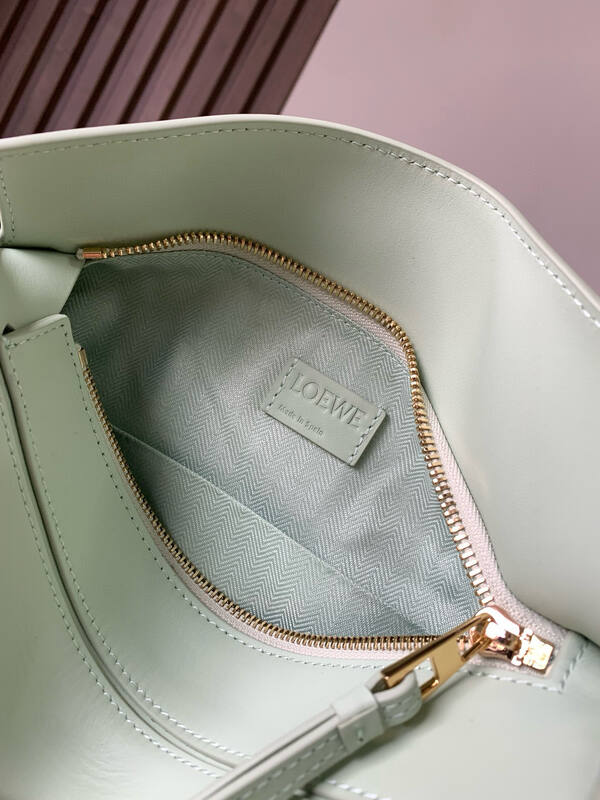 Loewe Green 25x18x10cm shoulder bag — Top Quality Replica