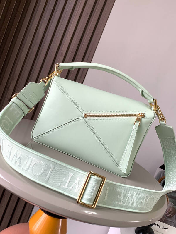 Loewe Green 25x18x10cm shoulder bag — Top Quality Replica
