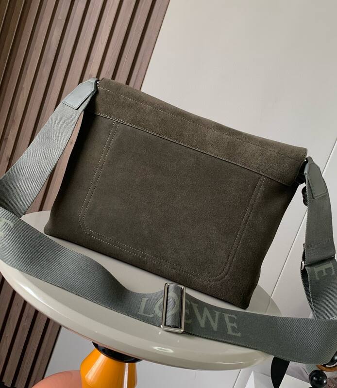 Loewe shoulder bag — AAA Quality Replica
