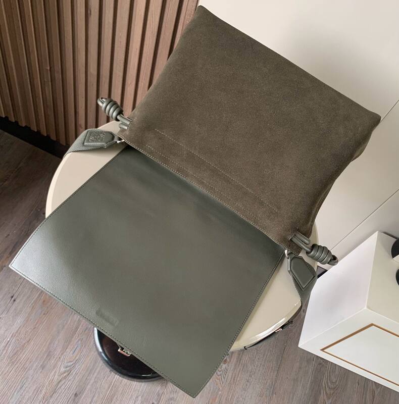 Loewe shoulder bag — AAA Quality Replica