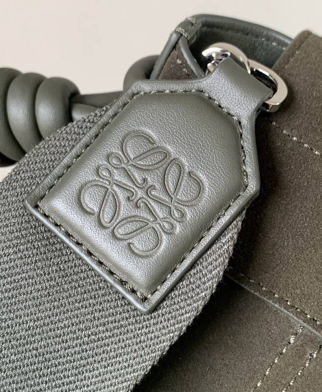 Loewe shoulder bag — AAA Quality Replica