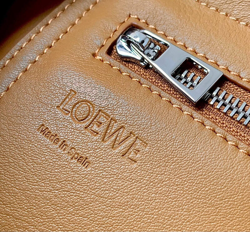 Loewe Brown shoulder bag — 1:1 Replica