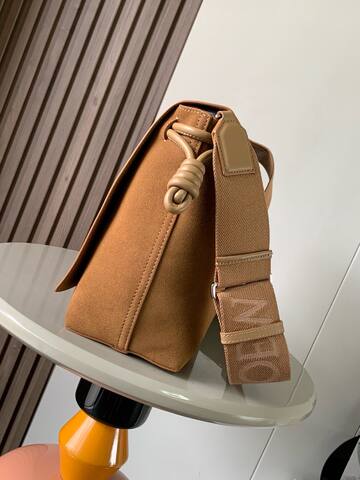 Loewe Brown shoulder bag 1 1 Replica