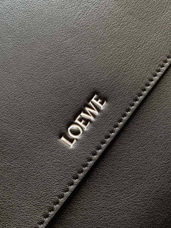 Loewe Black shoulder bag — 1:1 Replica