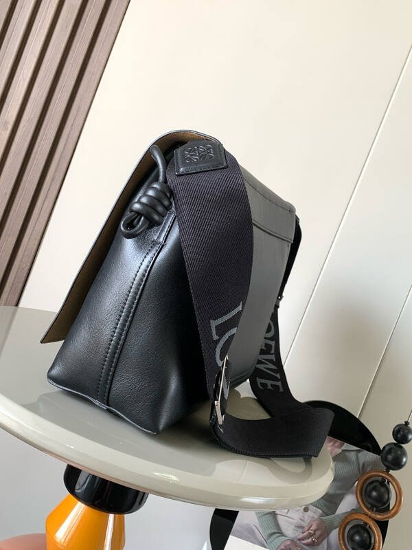 Loewe Black shoulder bag — 1:1 Replica