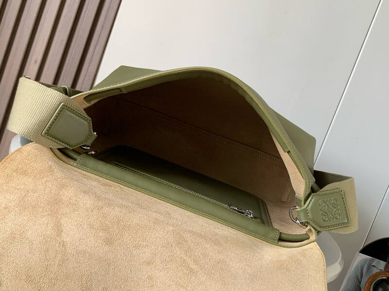 Loewe Green shoulder bag — Premium Replica