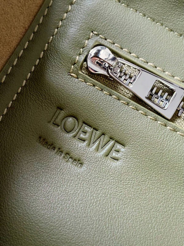 Loewe Green shoulder bag — Premium Replica