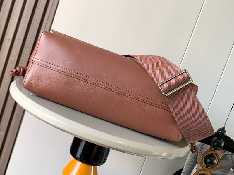 Loewe Brown shoulder bag — 1:1 Replica