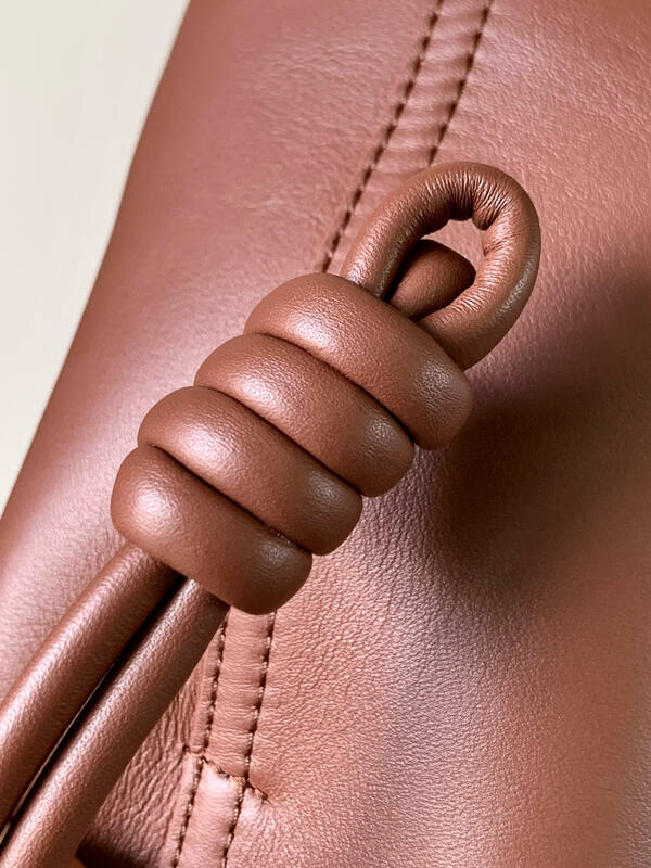 Loewe Brown shoulder bag — 1:1 Replica