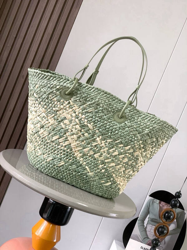 Loewe Beige 30x22x12cm shoulder bag — Top Quality Replica