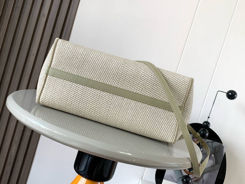 Loewe Beige shoulder bag — Top Quality Replica
