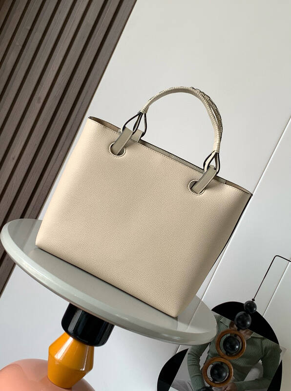 Loewe Beige 25x18x10cm shoulder bag — AAA Quality Replica