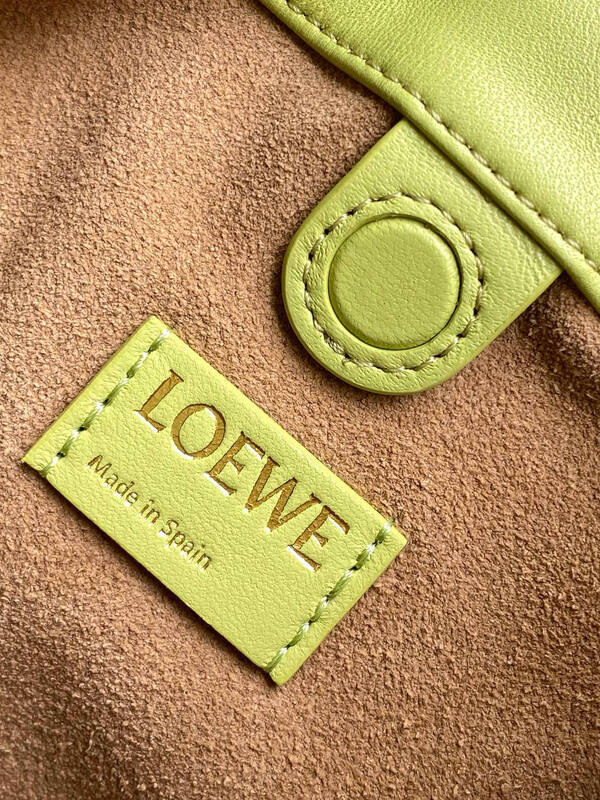 Loewe Green shoulder bag — AAA Quality Replica