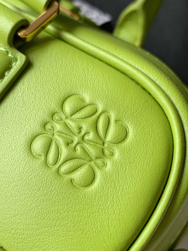 Loewe Green shoulder bag — Top Quality Replica