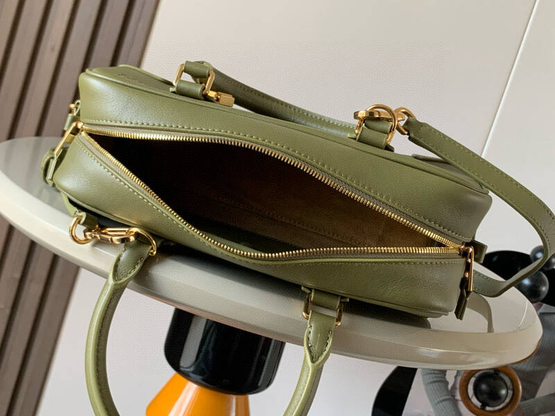 Loewe Green 25x18x10cm shoulder bag — Top Quality Replica