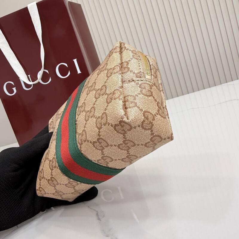 Gucci Beige GG Supreme with Web stripe travel — 1:1 Replica