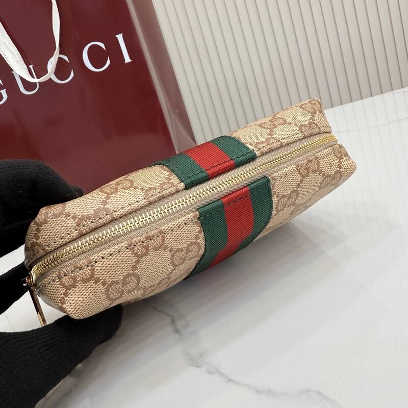 Gucci Beige GG Supreme with Web stripe travel — 1:1 Replica