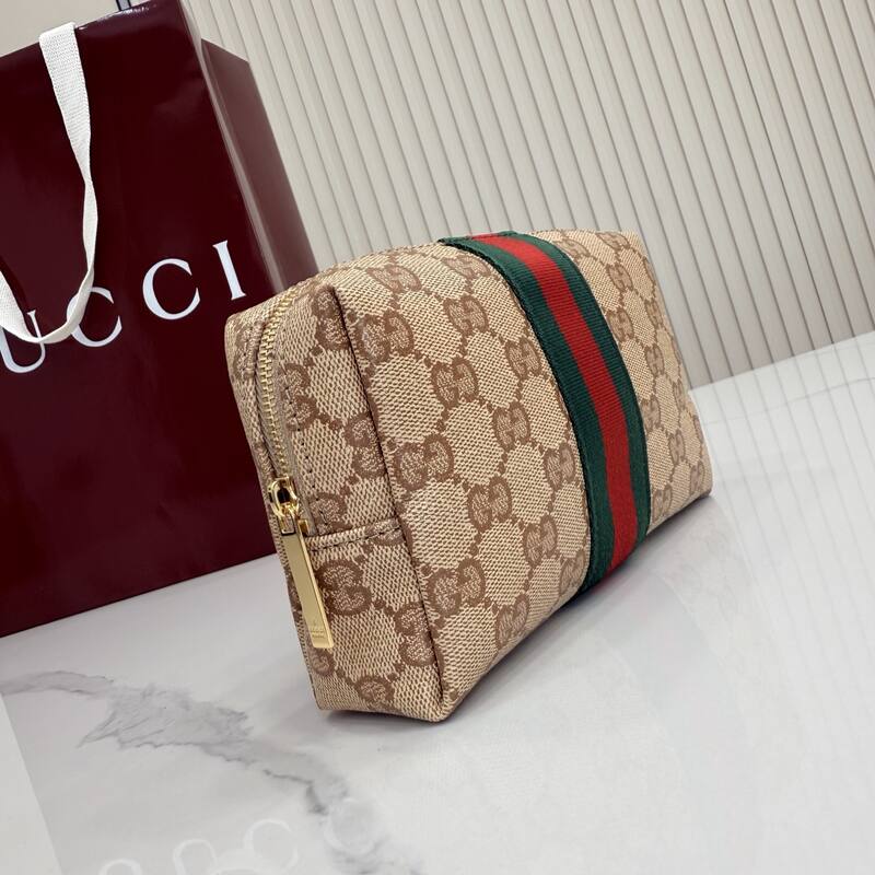 Gucci Beige GG Supreme with Web stripe travel — 1:1 Replica