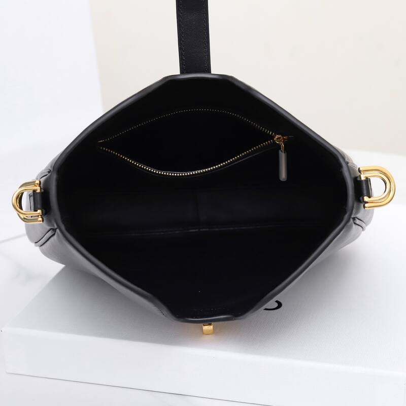 Celine shoulder bag — AAA Quality Replica