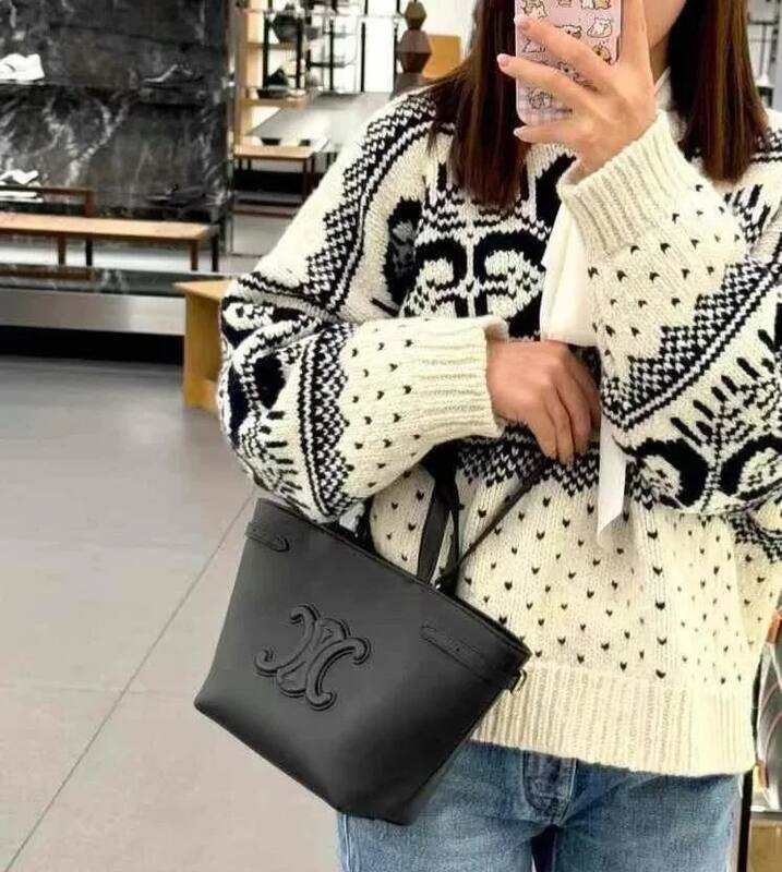 Celine shoulder bag — Top Quality Replica