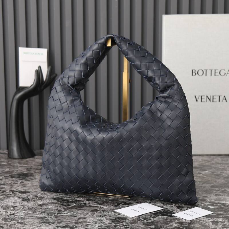 Bottega Veneta Blue 25x18x10cm shoulder bag — AAA Quality Replica