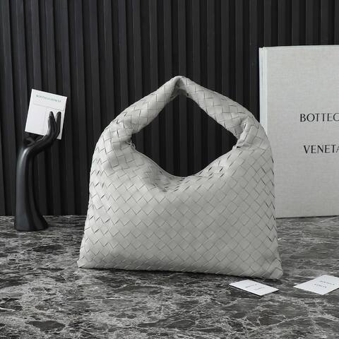 Bottega Veneta Gray 25x18x10cm shoulder bag Top Quality Replica