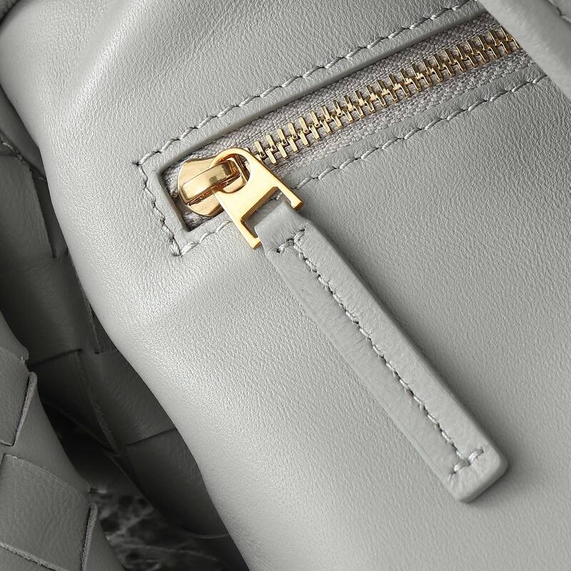 Bottega Veneta Gray 25x18x10cm shoulder bag — Top Quality Replica